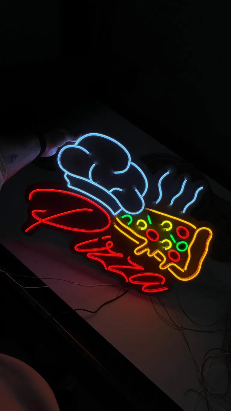 تابلو نئون پیتزا